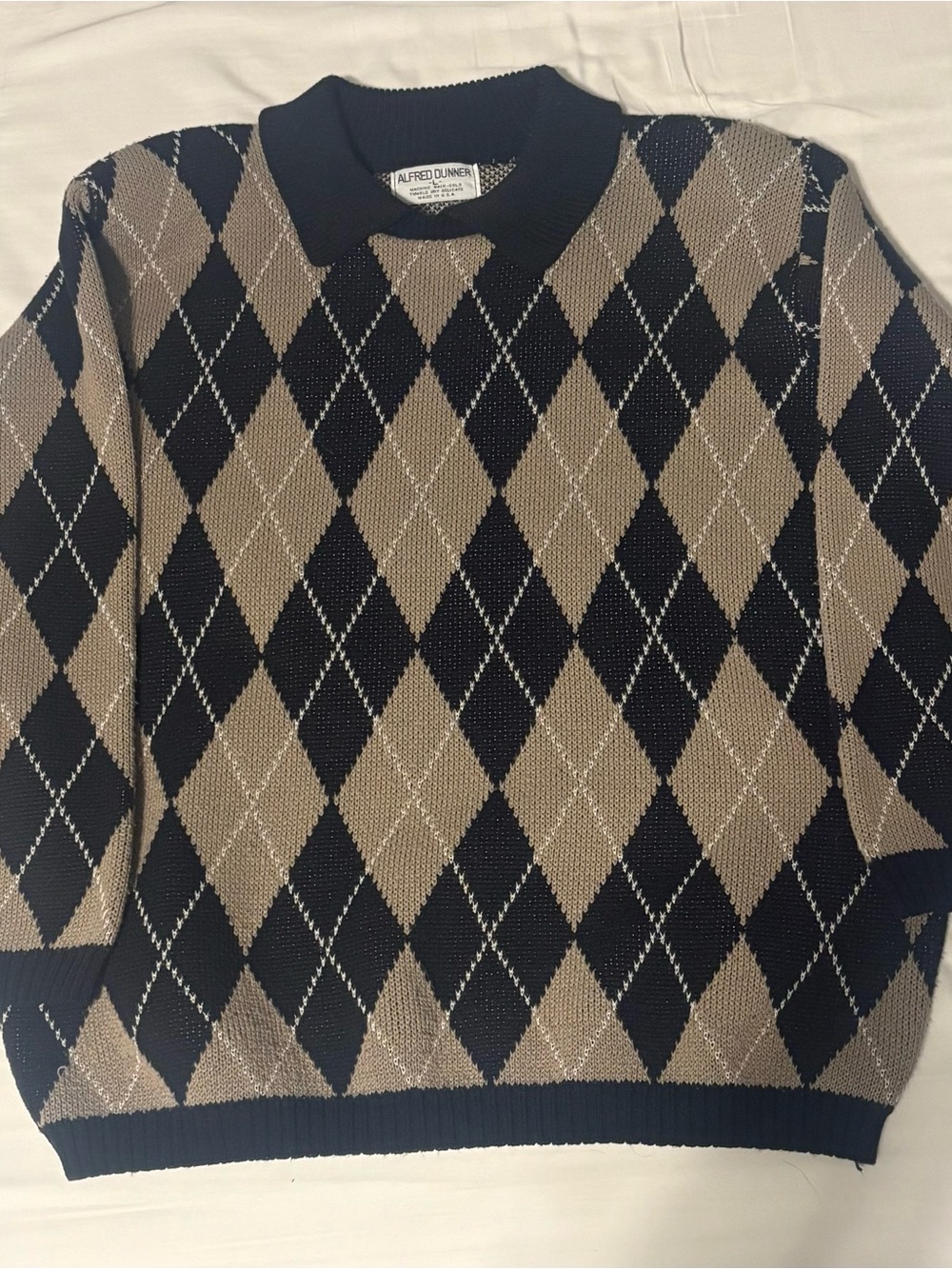 Women’s Alfred Dunner Black and Brown Argyle Crewneck Sweater w/shoulder pad